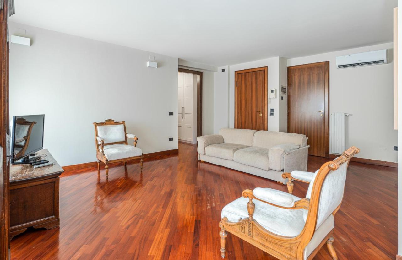 Cozy 2 Bedroom In The Heart Of Verona Exterior foto
